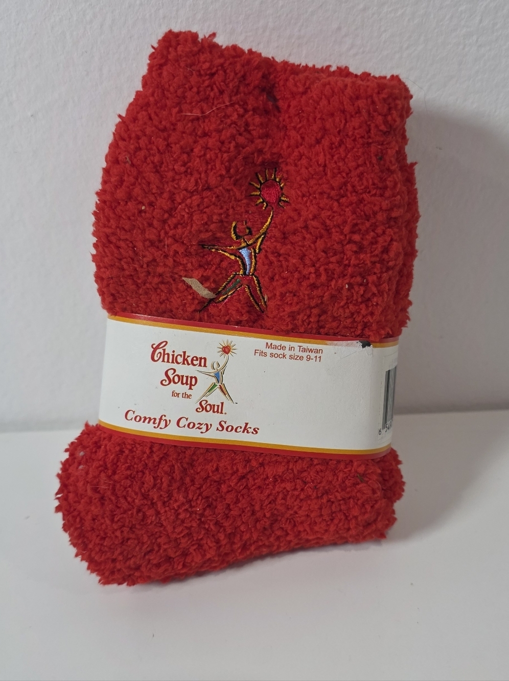 Chicken Soup for the Soul Cozy Comfy Socks Red Size 9-11